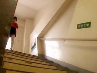 Japanese MILF goes wild with public masturbation session